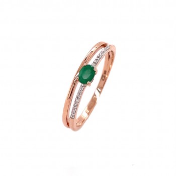 Auksinis žiedas su deimantais ir smaragdu.